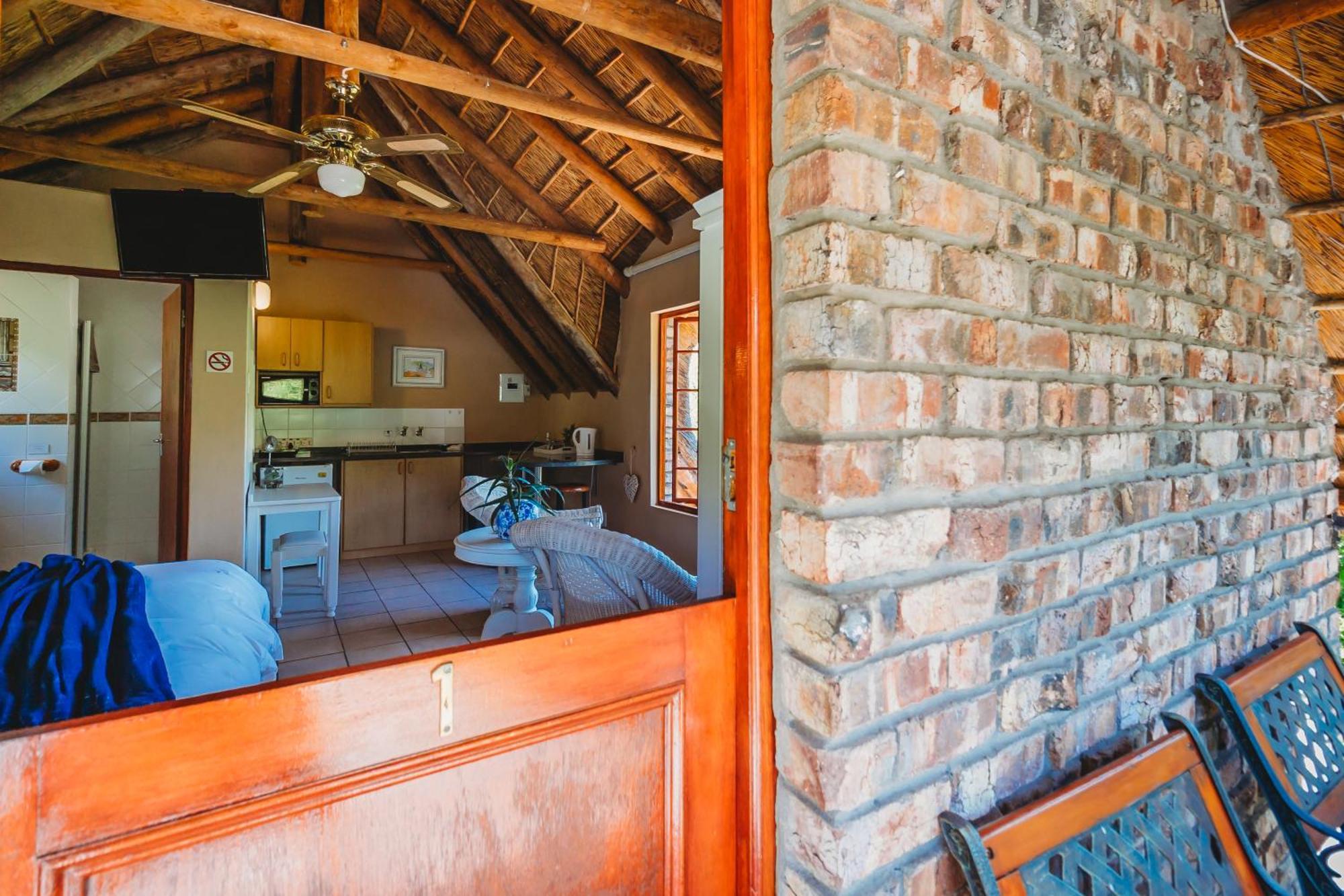 De Poort Country Lodge Oudtshoorn Quarto foto